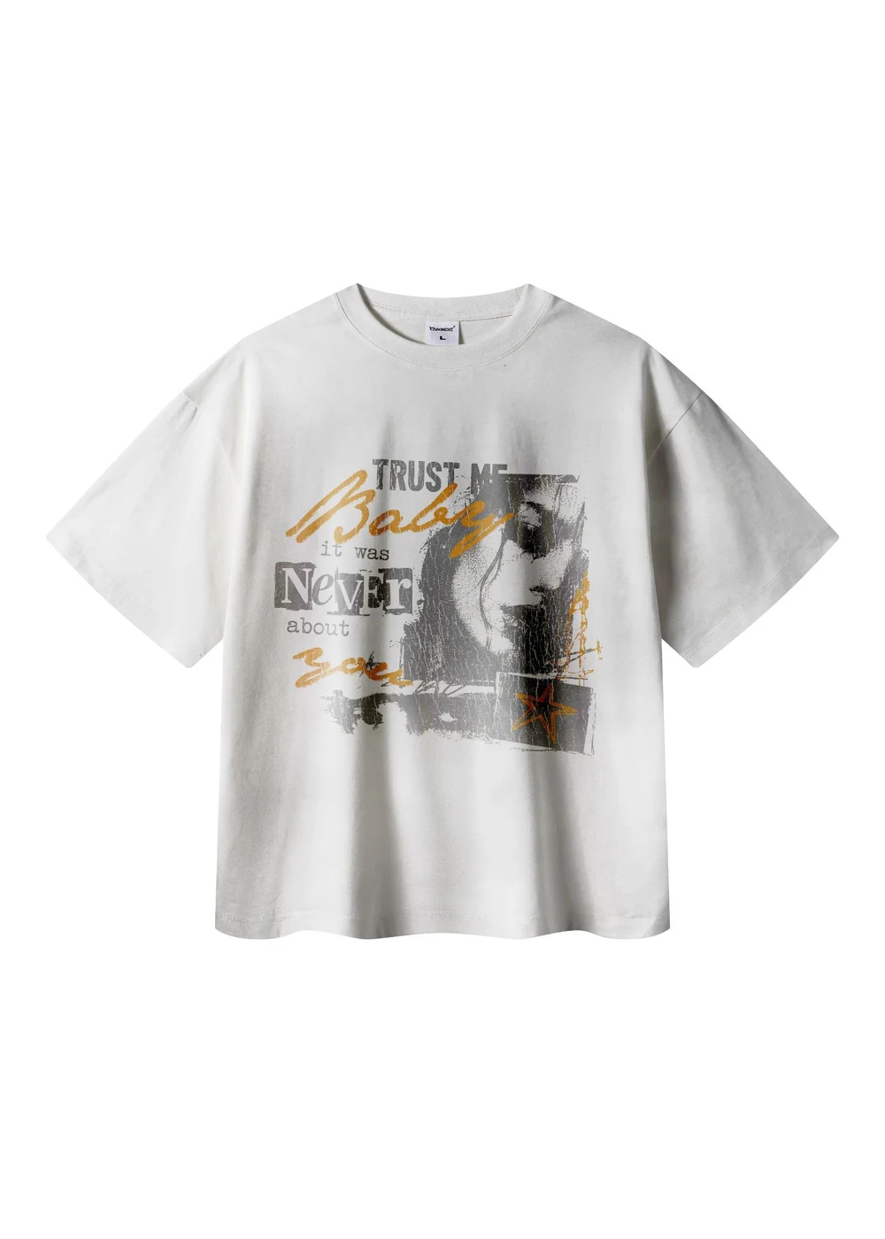 Trust me tee in White, flat lay