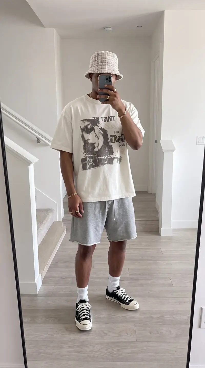Model wearing the 'Trust me' graphic tee